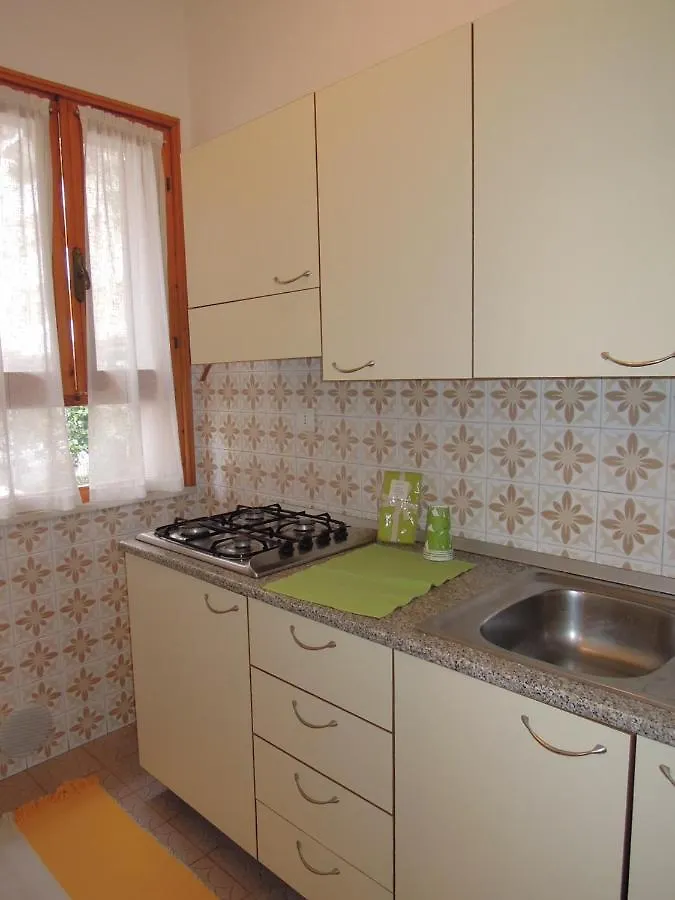 Nice Flat For 6 Guests With Private Garden Bibione