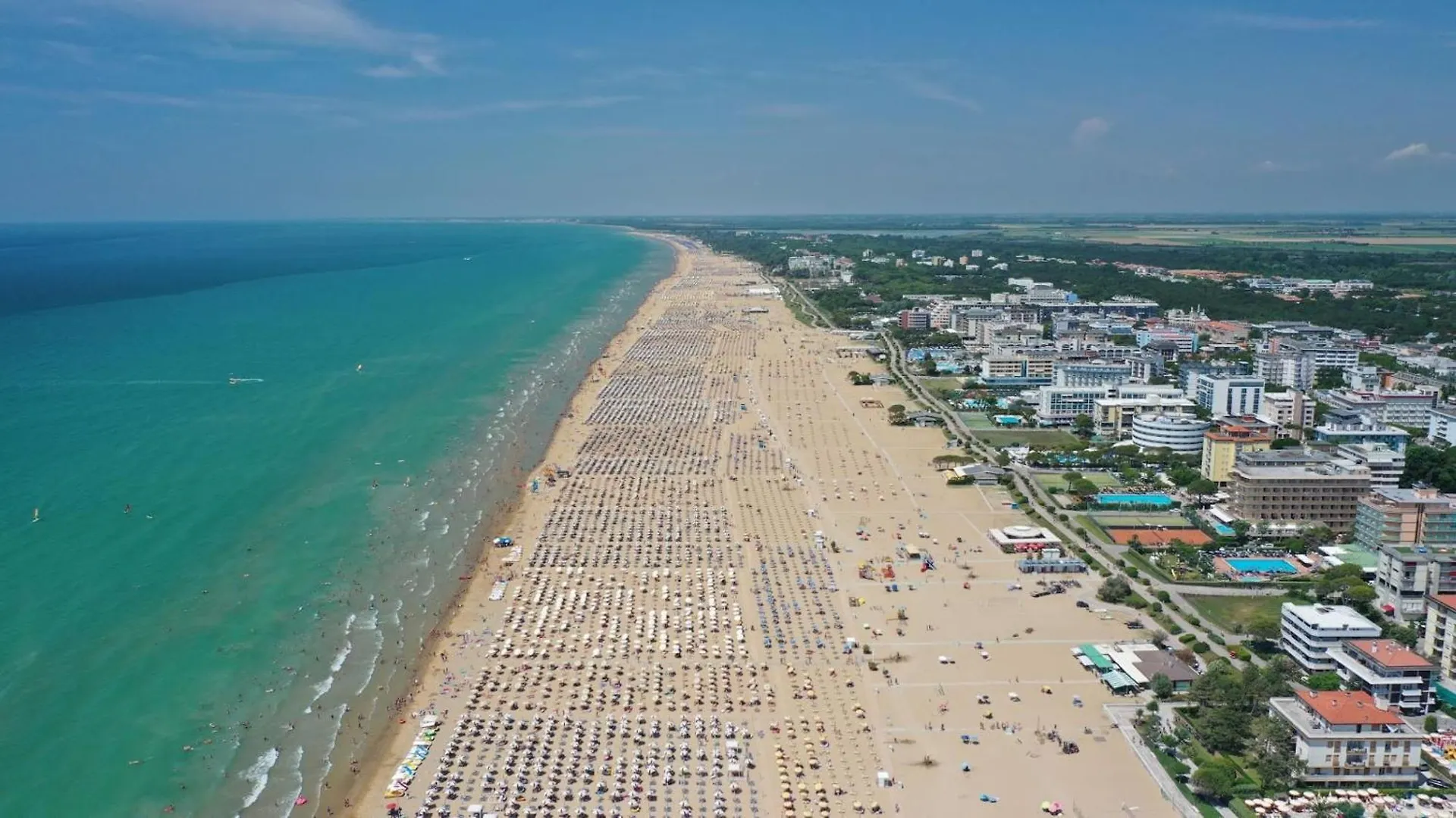 Nice Flat For 6 Guests With Private Garden Bibione